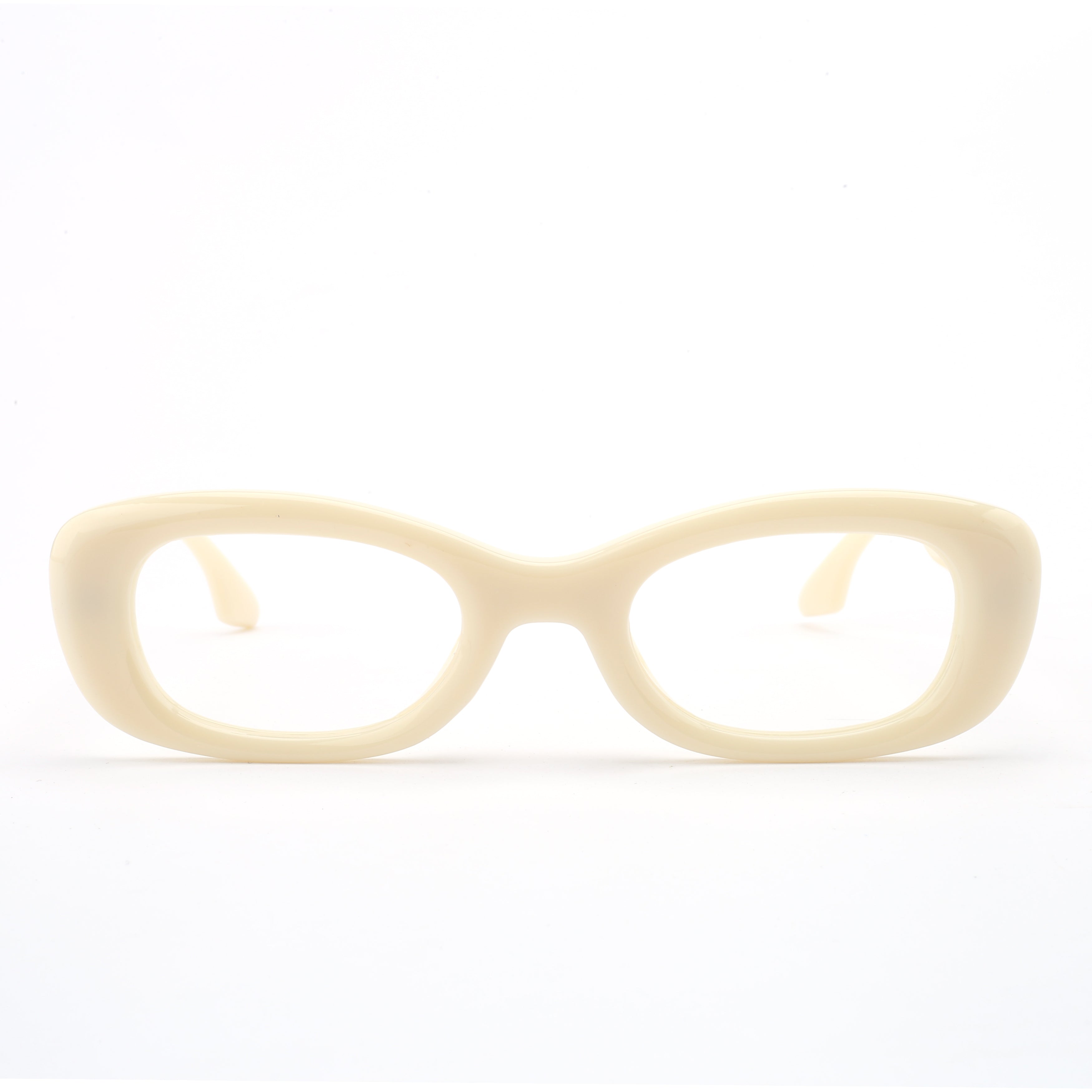 #color_ccreamy white