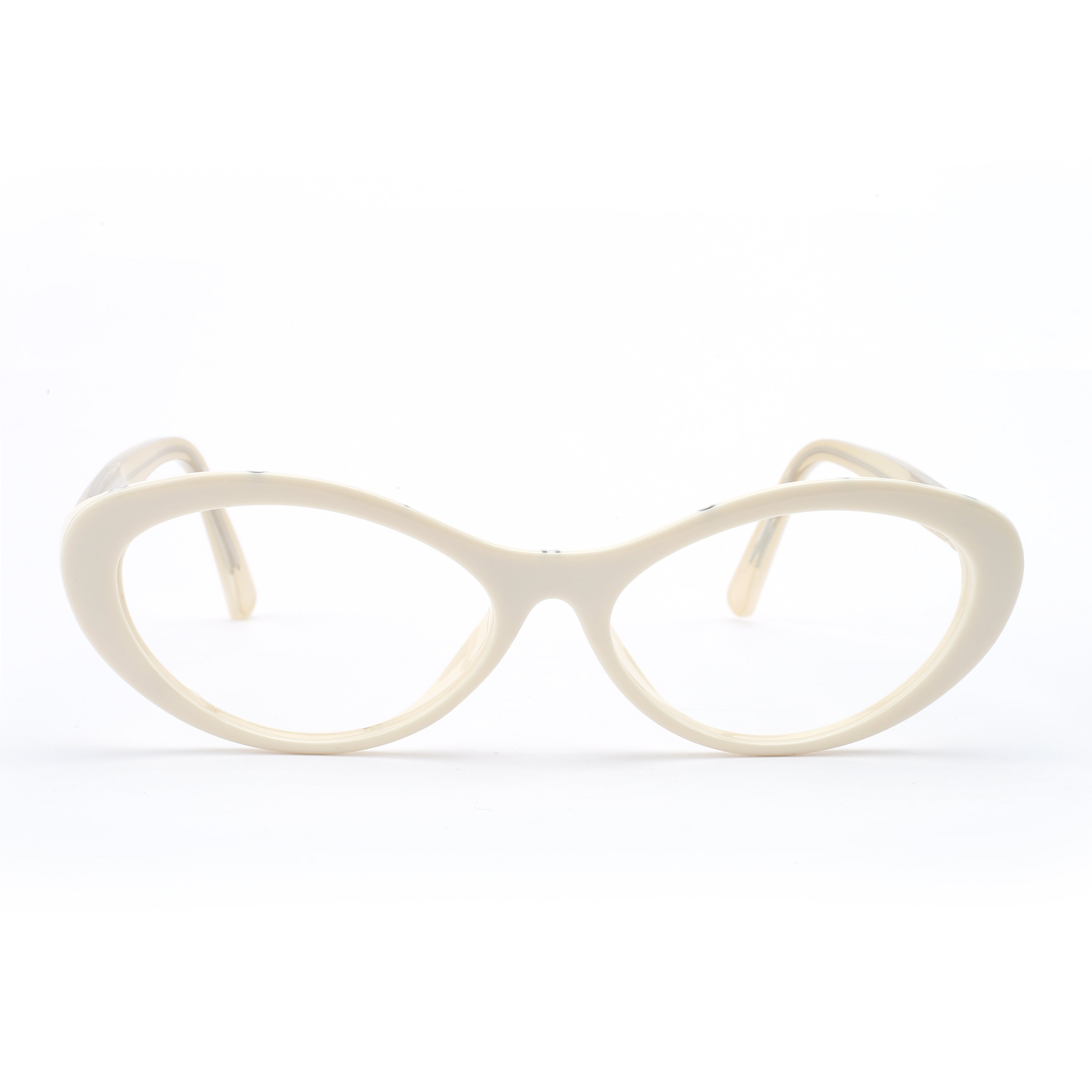 #color_milky ivory white