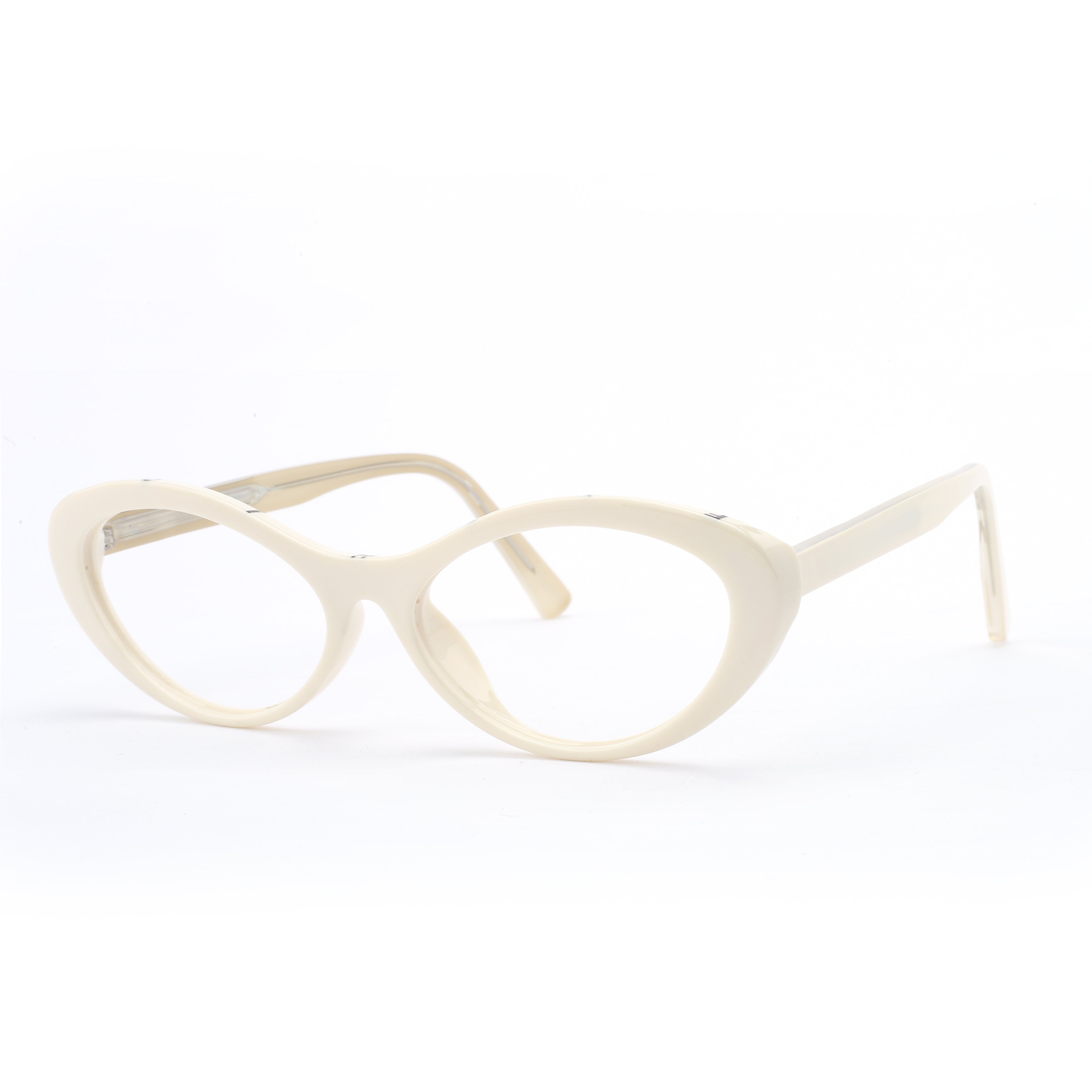 #color_milky ivory white